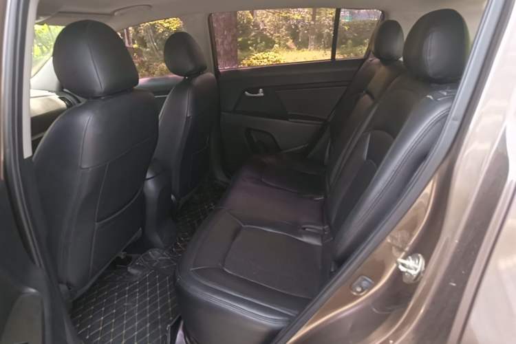 Used Kia Sportage R 2015 2.0L Automatic Two-Wheel Drive GL Left Rear Seat