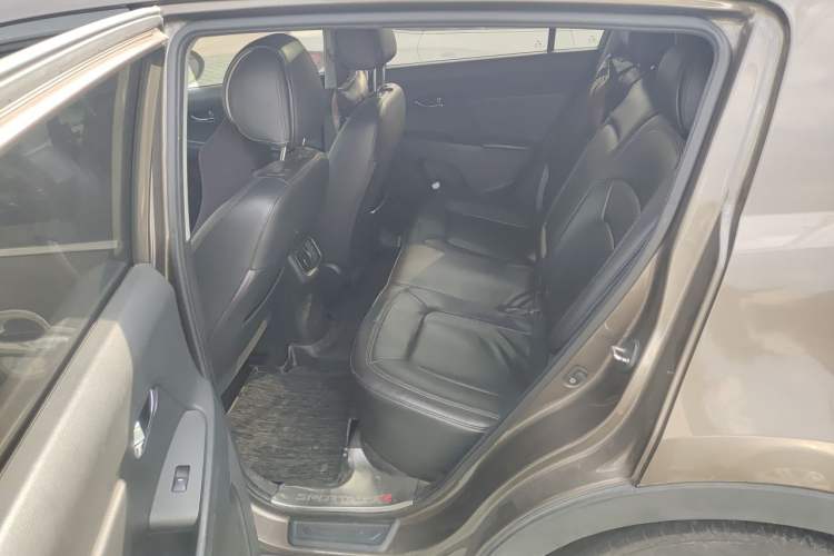 Used Kia Sportage R 2015 2.0L Automatic Two-Wheel Drive DLX Model Left Rear Seat