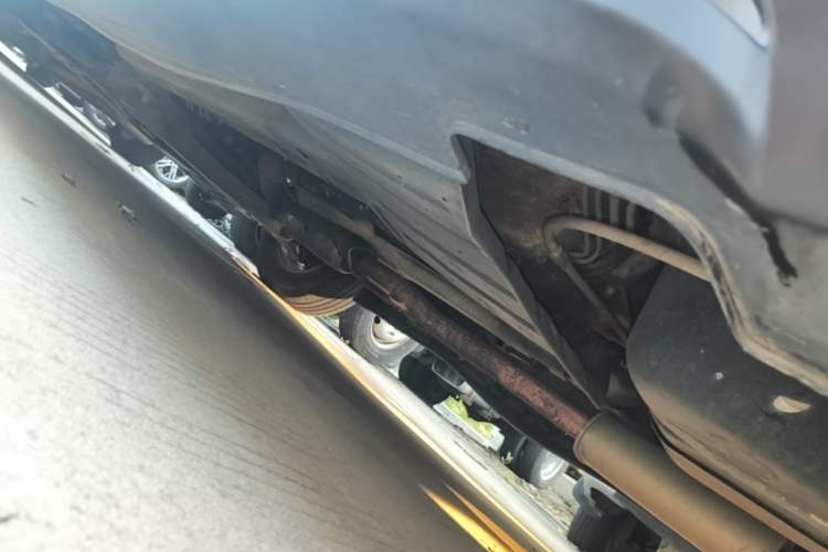 Used Kia Sportage R 2015 2.0L Manual Two-Wheel Drive GL Model Left Side Sill