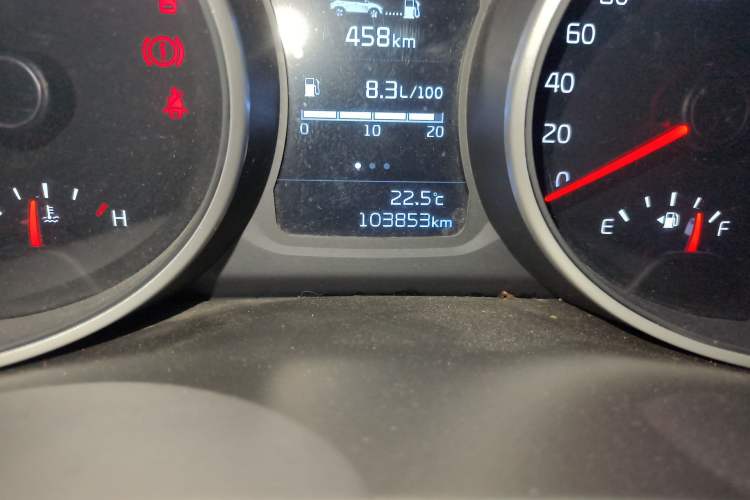 Used Kia Sportage R 2015 2.0L Manual Two-Wheel Drive GL Model Odometer Close Up