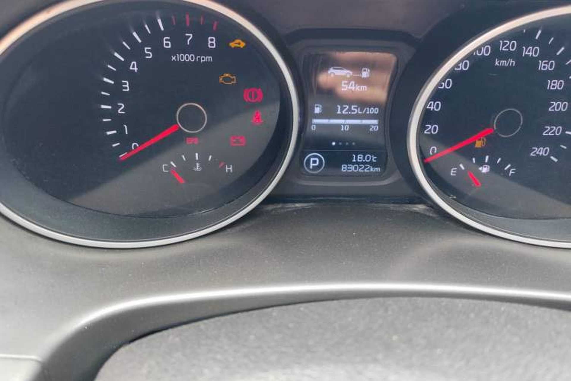 Used Kia Sportage R 2015 2.0L Automatic Two-Wheel Drive GL Odometer Close Up