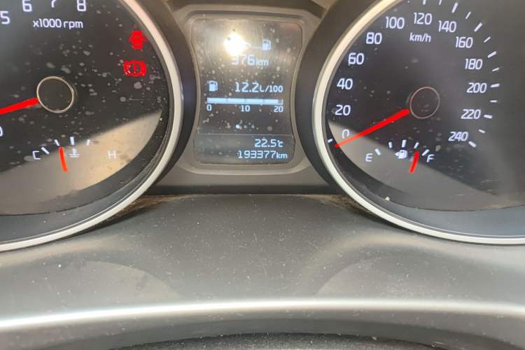Used Kia Sportage R 2015 2.0L Manual Two-Wheel Drive GLS Trim Odometer Close Up