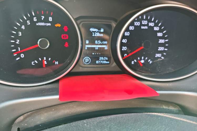 Used Kia Sportage R 2015 2.0L Automatic Two-Wheel Drive GL Odometer Close Up
