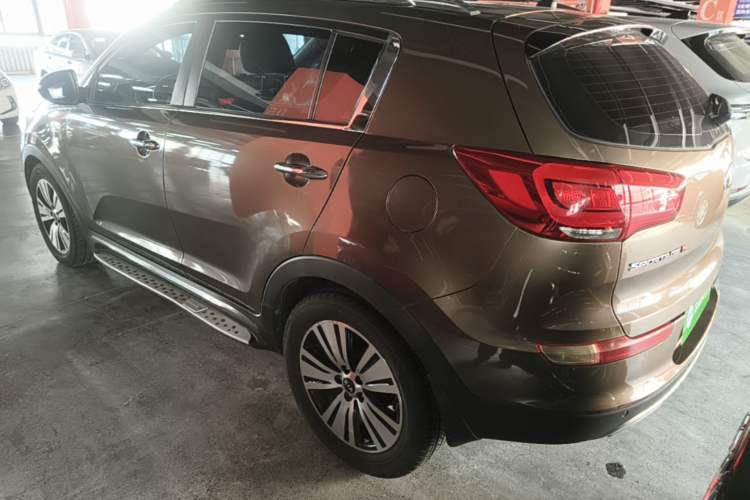 Used Kia Sportage R 2015 2.0L Automatic Two-Wheel Drive DLX Model Rear Left 45 Deg