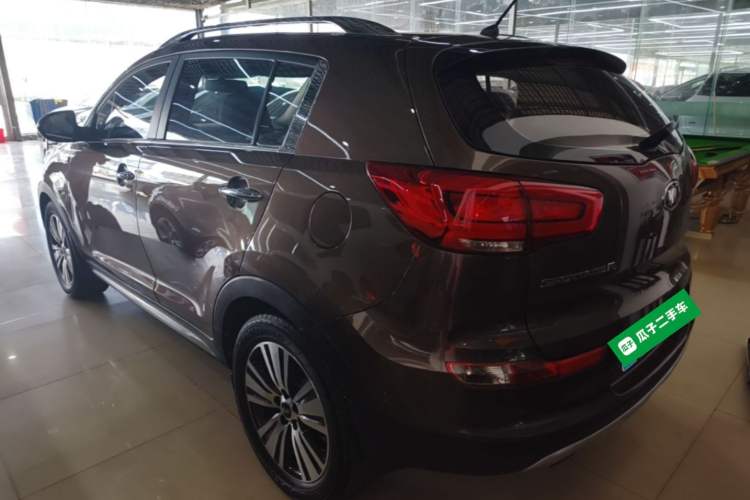 Used Kia Sportage R 2015 2.0L Automatic Two-Wheel Drive DLX Model Rear Left 45 Deg