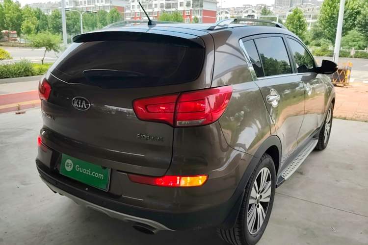Used Kia Sportage R 2015 2.0L Automatic Two-Wheel Drive DLX Model Rear Right 45 Deg