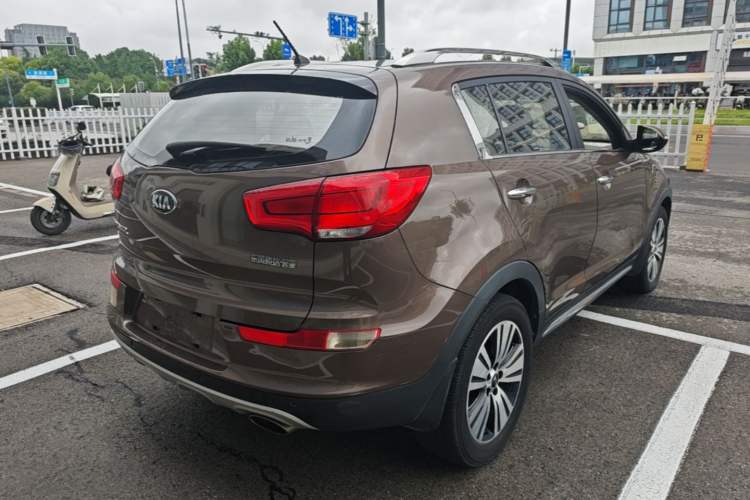 Used Kia Sportage R 2015 2.0L Automatic Two-Wheel Drive DLX Model Rear Right 45 Deg