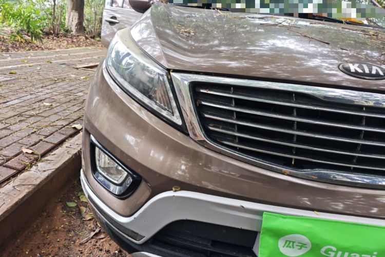 Used Kia Sportage R 2015 2.0L Automatic Two-Wheel Drive DLX Model Right Front Headlight