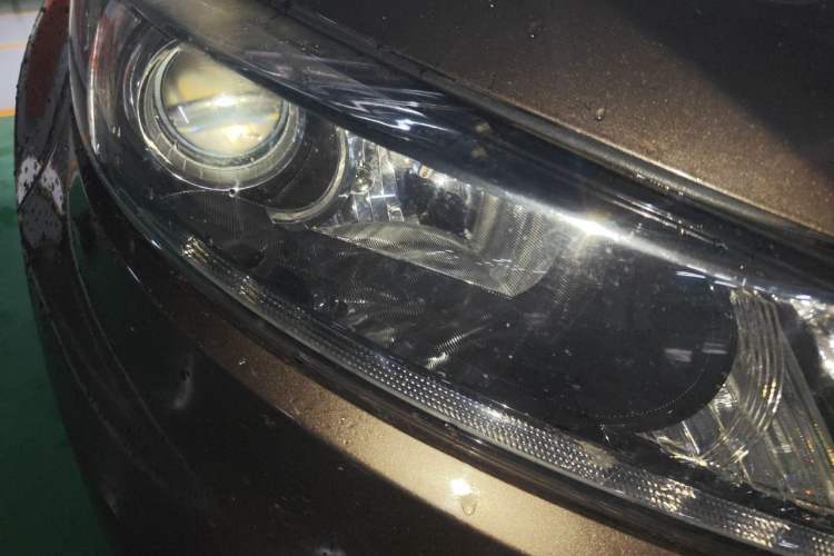 Used Kia Sportage R 2015 2.0L Automatic Two-Wheel Drive DLX Model Right Front Headlight