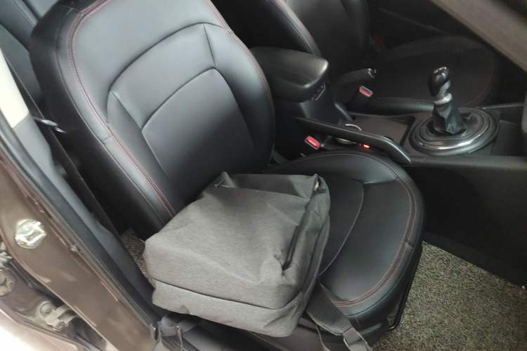 Used Kia Sportage R 2015 2.0L Manual Two-Wheel Drive GL Model Right Front Seat