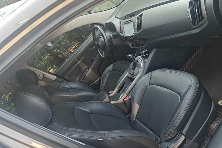 Used Kia Sportage R 2015 2.0L Automatic Two-Wheel Drive GLS Right Front Seat