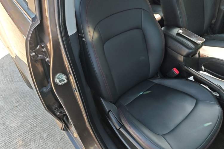 Used Kia Sportage R 2015 2.0L Automatic Two-Wheel Drive GL Right Front Seat