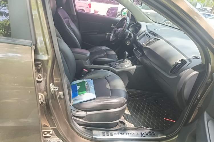 Used Kia Sportage R 2015 2.0L Automatic Two-Wheel Drive GL Right Front Seat