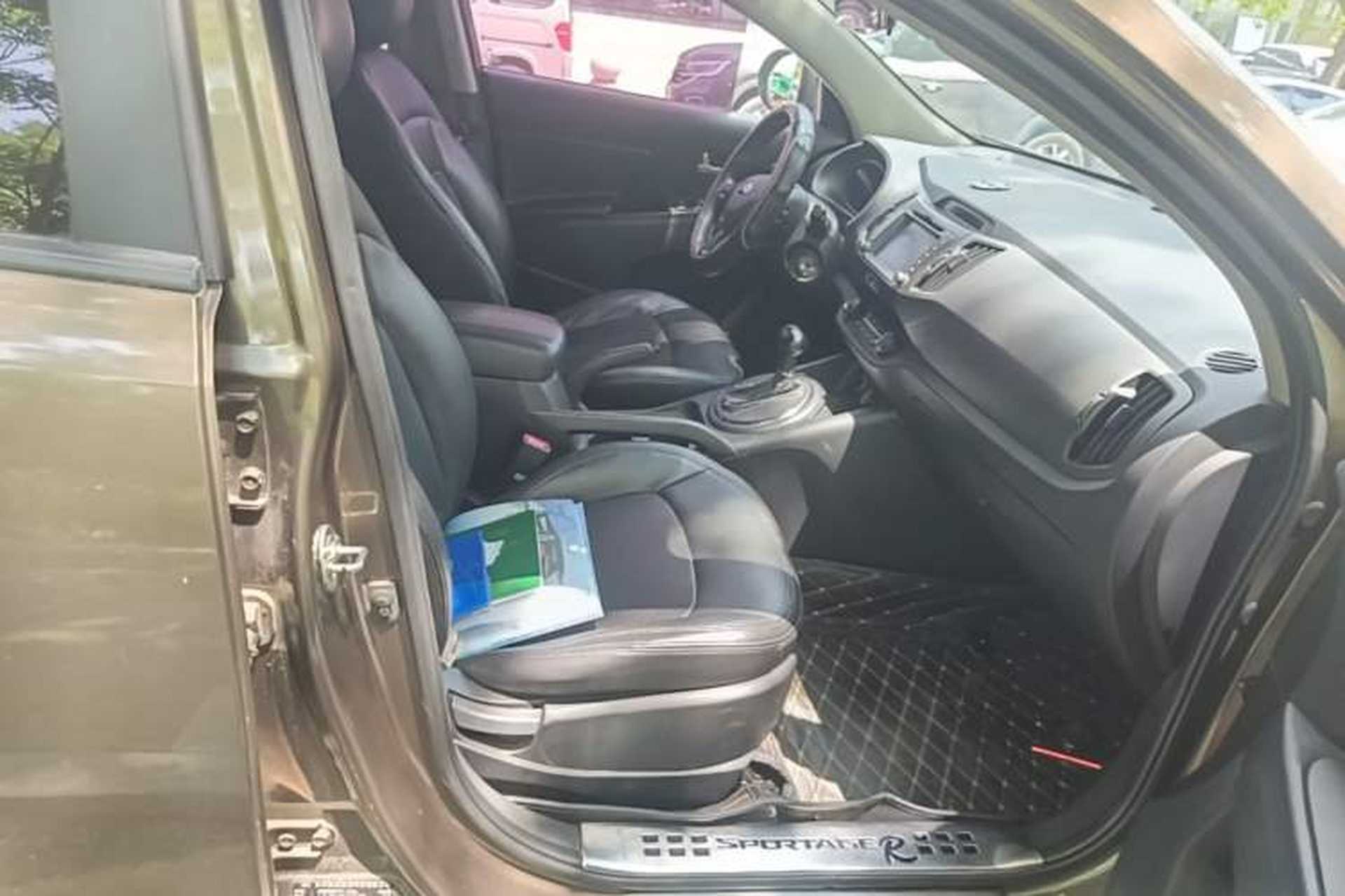 Used Kia Sportage R 2015 2.0L Automatic Two-Wheel Drive GL Right Front Seat