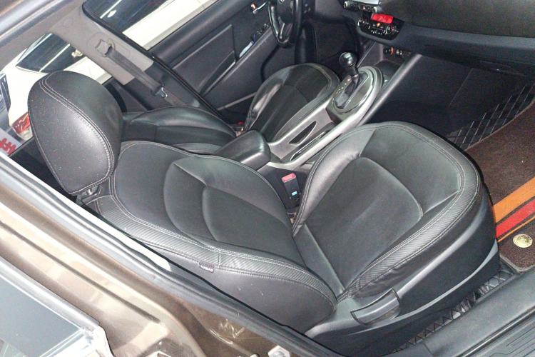 Used Kia Sportage R 2015 2.0L Automatic Two-Wheel Drive DLX Model Right Front Seat