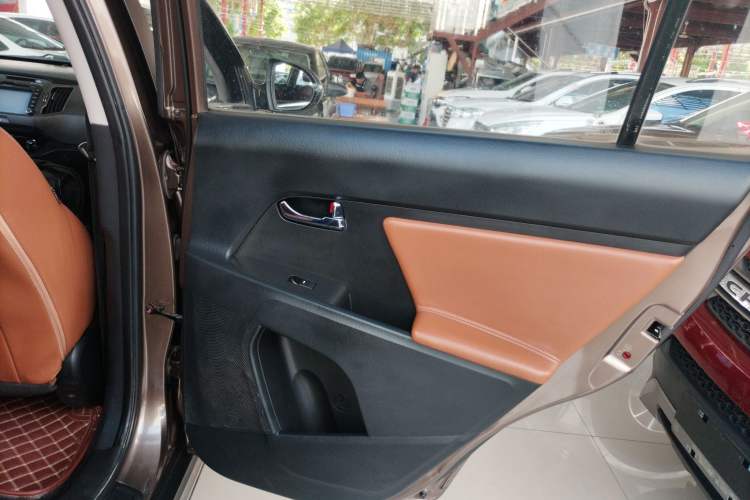 Used Kia Sportage R 2015 2.0L Automatic Two-Wheel Drive GLS Right Rear Door Interior