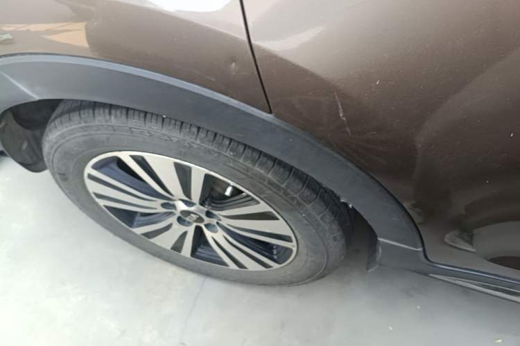 Used Kia Sportage R 2015 2.0L Automatic Two-Wheel Drive GLS Right Rear Wheel Hub