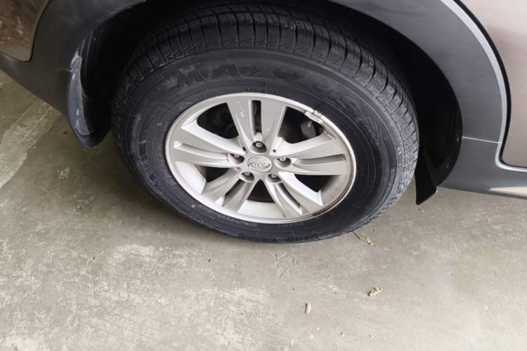 Used Kia Sportage R 2015 2.0L Automatic Two-Wheel Drive GL Right Rear Wheel Hub