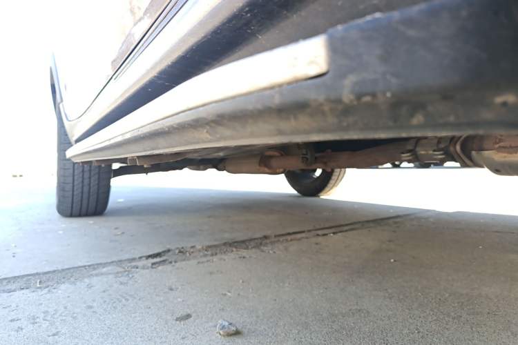 Used Kia Sportage R 2015 2.0L Automatic Two-Wheel Drive DLX Model Right Side Sill