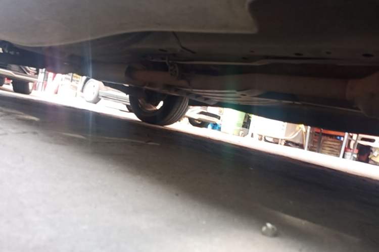 Used Kia Sportage R 2015 2.0L Automatic Two-Wheel Drive DLX Model Right Side Sill