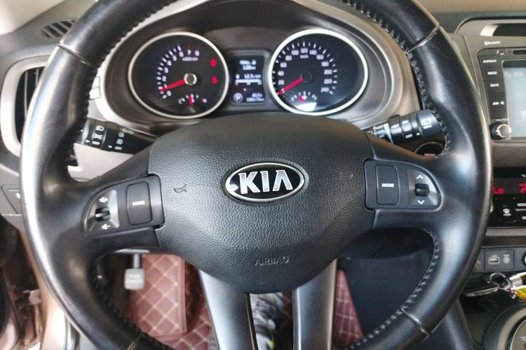 Used Kia Sportage R 2015 2.0L Automatic Two-Wheel Drive GLS Steering Wheel