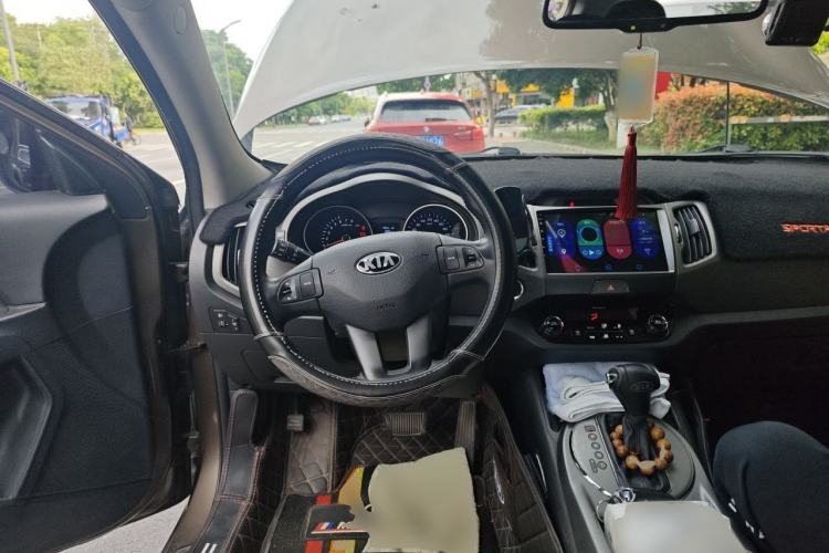 Used Kia Sportage R 2015 2.0L Automatic Two-Wheel Drive DLX Model Steering Wheel