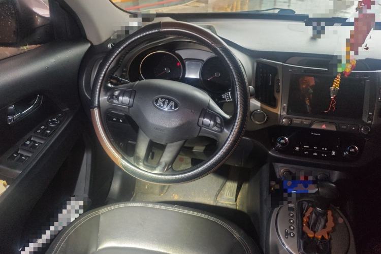 Used Kia Sportage R 2015 2.0L Automatic Two-Wheel Drive DLX Model Steering Wheel