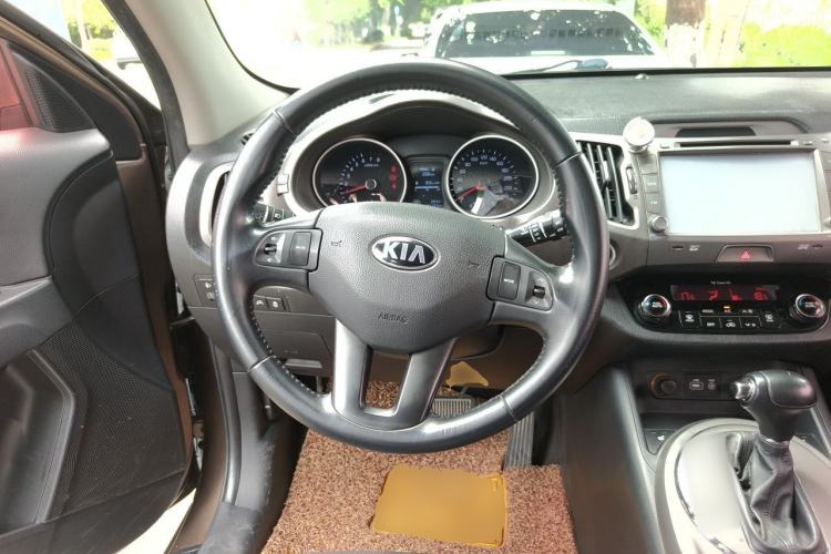 Used Kia Sportage R 2015 2.0L Automatic Two-Wheel Drive DLX Model Steering Wheel