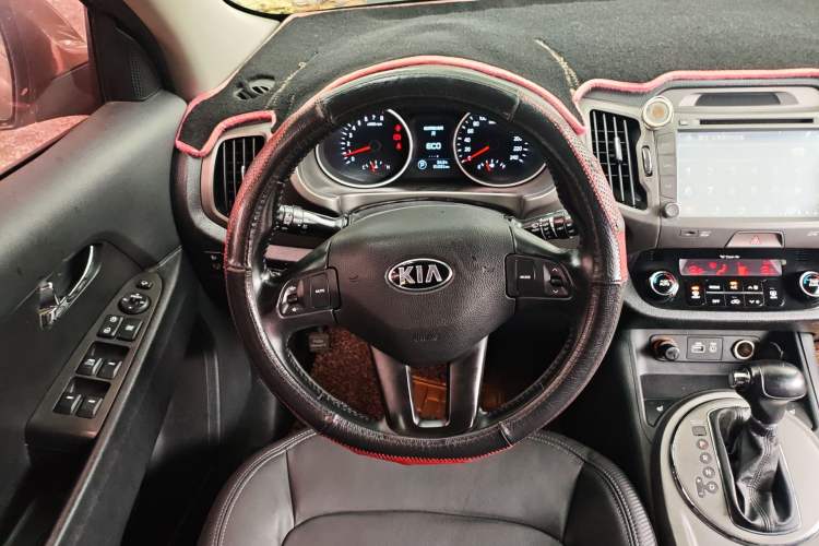 Used Kia Sportage R 2015 2.0L Automatic Two-Wheel Drive DLX Model Steering Wheel