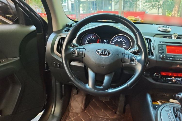 Used Kia Sportage R 2015 2.0L Automatic Two-Wheel Drive DLX Model Steering Wheel