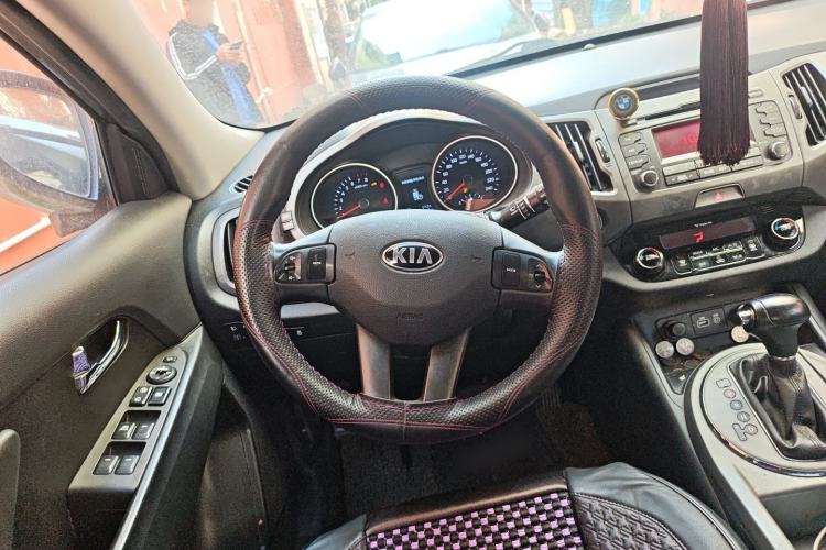 Used Kia Sportage R 2015 2.0L Automatic Two-Wheel Drive DLX Model Steering Wheel