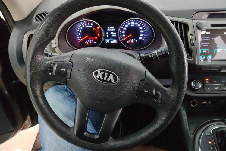 Used Kia Sportage R 2015 2.0L Automatic Two-Wheel Drive GL Steering Wheel