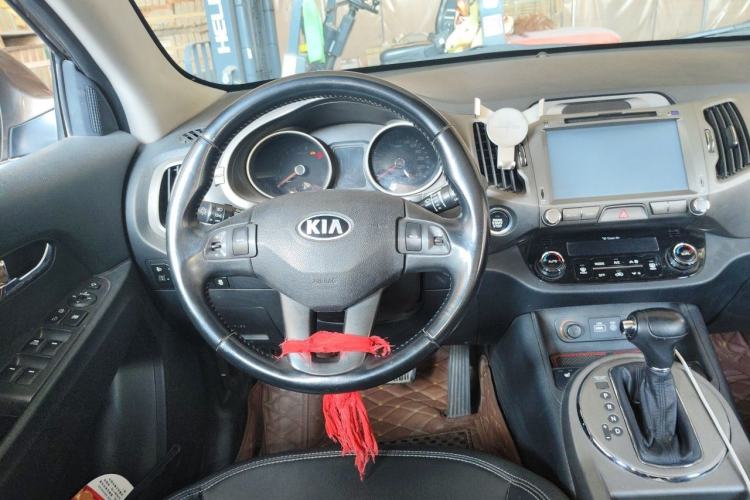 Used Kia Sportage R 2015 2.0L Automatic Two-Wheel Drive DLX Model Steering Wheel