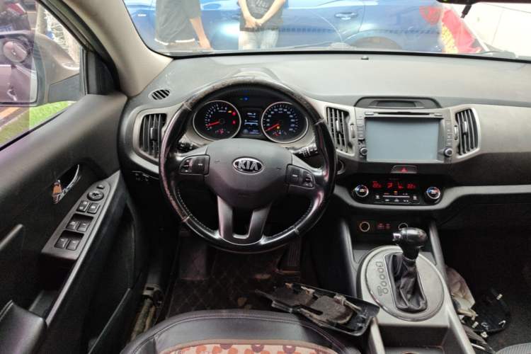 Used Kia Sportage R 2015 2.0L Automatic Two-Wheel Drive GLS Steering Wheel