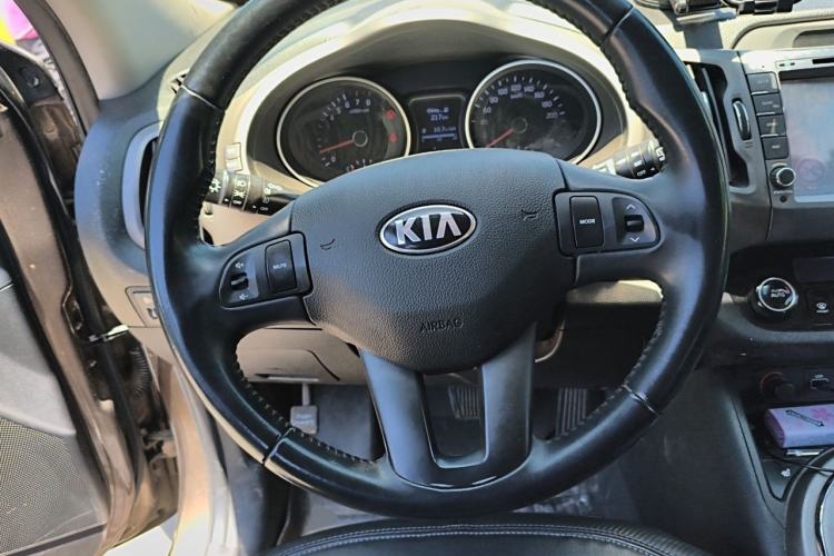 Used Kia Sportage R 2015 2.0L Automatic Two-Wheel Drive DLX Model Steering Wheel