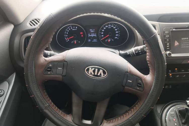 Used Kia Sportage R 2015 2.0L Automatic Two-Wheel Drive GL Steering Wheel