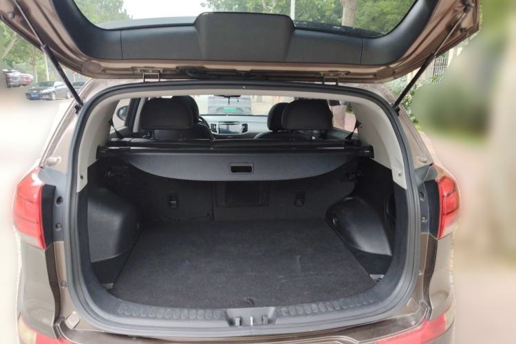 Used Kia Sportage R 2015 2.0L Automatic Two-Wheel Drive DLX Model Trunk