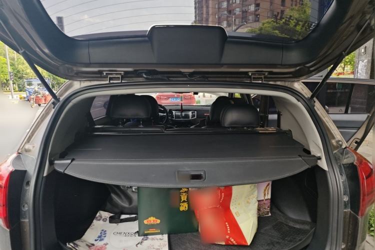 Used Kia Sportage R 2015 2.0L Automatic Two-Wheel Drive DLX Model Trunk
