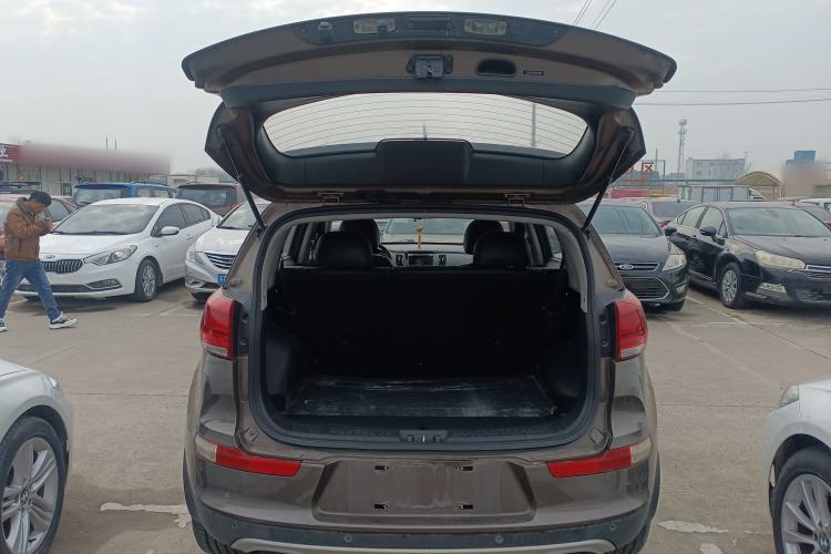 Used Kia Sportage R 2015 2.0L Automatic Two-Wheel Drive DLX Model Trunk