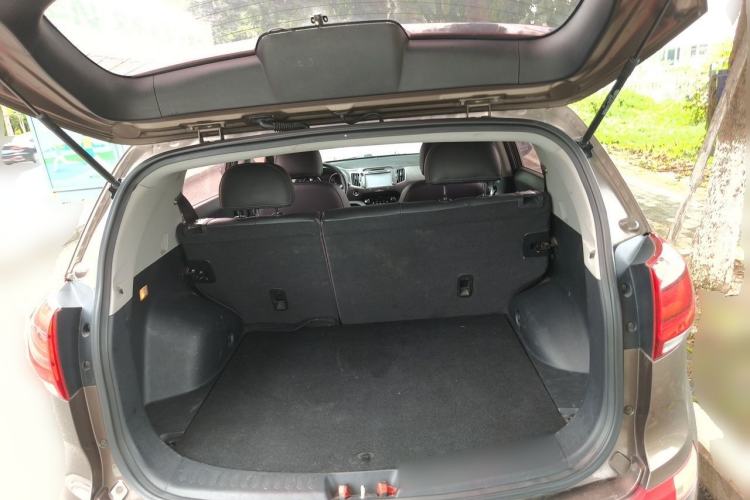 Used Kia Sportage R 2015 2.0L Automatic Two-Wheel Drive DLX Model Trunk