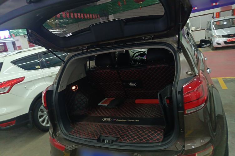 Used Kia Sportage R 2015 2.0L Automatic Two-Wheel Drive DLX Model Trunk