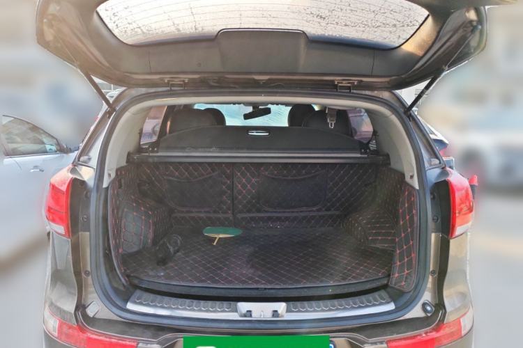 Used Kia Sportage R 2015 2.0L Manual Two-Wheel Drive GL Model Trunk