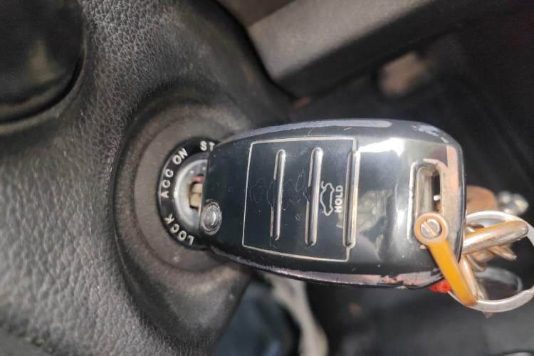 Used Kia Sportage R 2015 2.0L Manual Two-Wheel Drive GL Model Vehicle Key