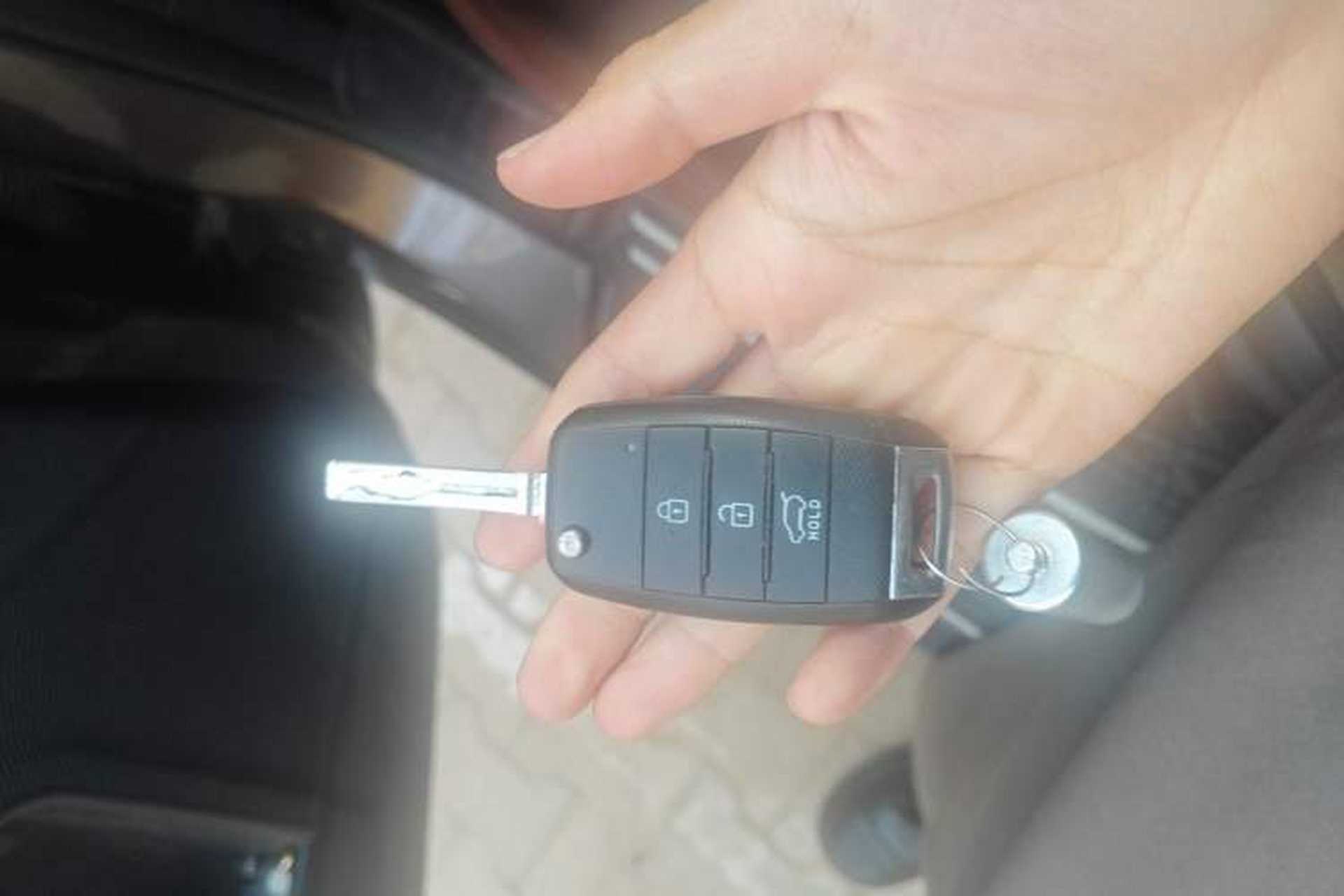Used Kia Sportage R 2015 2.0L Automatic Two-Wheel Drive GL Vehicle Key