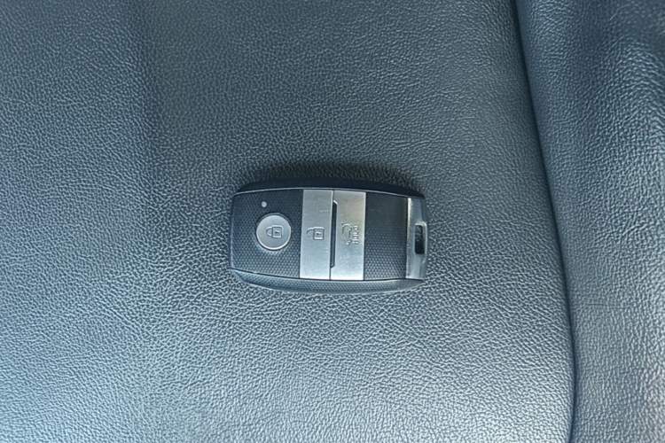 Used Kia Sportage R 2015 2.0L Automatic Two-Wheel Drive GLS Vehicle Key