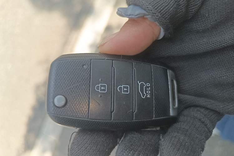 Used Kia Sportage R 2015 2.0L Automatic Two-Wheel Drive GL Vehicle Key