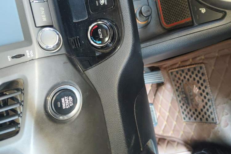 Used Kia Sportage R 2015 2.0L Automatic Two-Wheel Drive DLX Model Vehicle Key