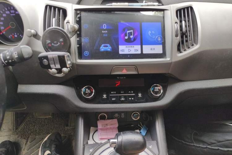 Used Kia Sportage R 2015 2.0L Automatic Two-Wheel Drive DLX Model Audio And AC Panel