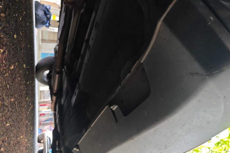 Used Kia Sportage R 2015 2.0L Automatic Two-Wheel Drive DLX Model Chassis Front Left