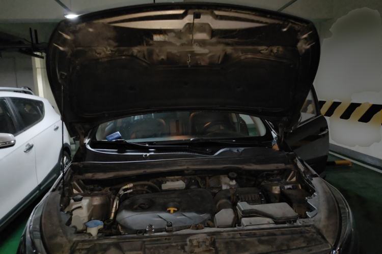 Used Kia Sportage R 2015 2.0L Automatic Two-Wheel Drive GLS Engine Bay